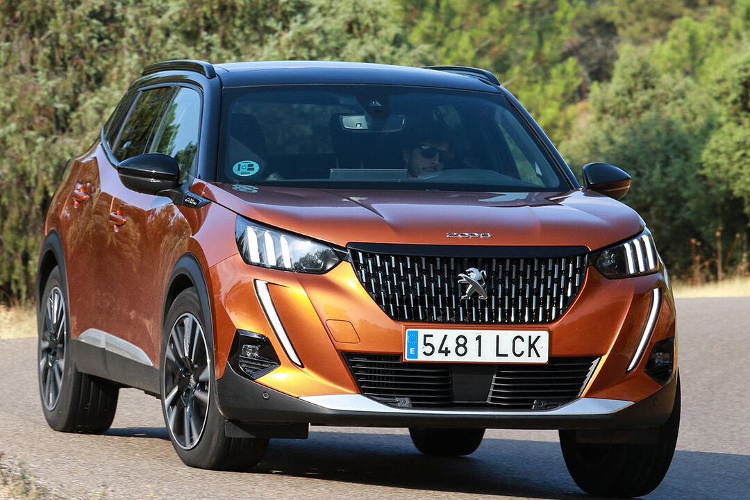 Peugeot 2008 1.2 PureTech 130pk Automaat Allure Pack leasen